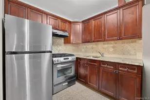 61-49 Grand Ave, Maspeth, NY 11378 - Photo 14
