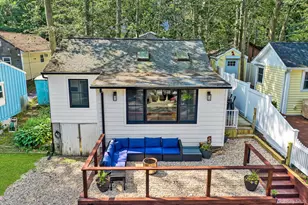 25 Cottage Rd, Calverton, NY 11933 - Photo 22