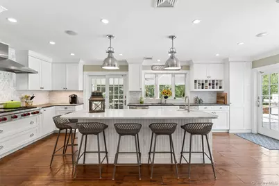 245 Meadows W, Bridgehampton, NY 11932 - Photo 10