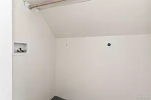 1761 Harold Ave, Wantagh, NY 11793 - Photo 36