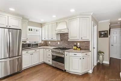 1761 Harold Avenue, Wantagh, NY 11793 - Photo 16