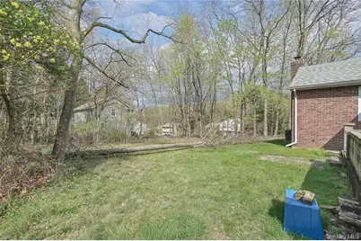 17 Brookside Avenue, Airmont, NY 10901 - Photo 20