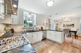 404 Little Whaleneck Rd, Merrick, NY 11566 - Photo 18