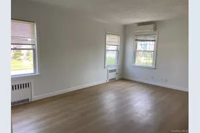 25119 86th Avenue, Bellerose, NY 11426 - Photo 4
