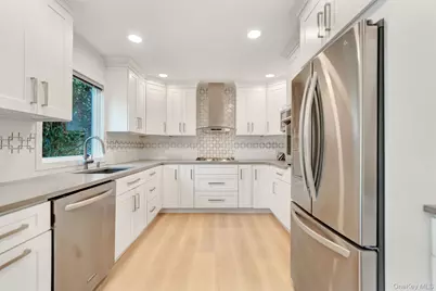 3087 Lydia Lane, Bellmore, NY 11710 - Photo 8