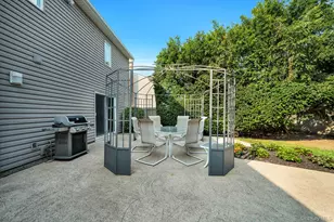 3087 Lydia Ln, Bellmore, NY 11710 - Photo 40