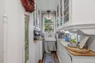 83 Hooker Ave, Poughkeepsie, NY 12601 - Photo 18