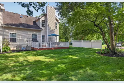 45 Tiffany Way, Nesconset, NY 11767 - Photo 26