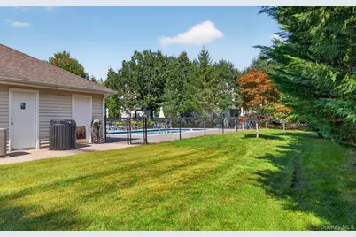 45 Tiffany Way, Nesconset, NY 11767 - Photo 34