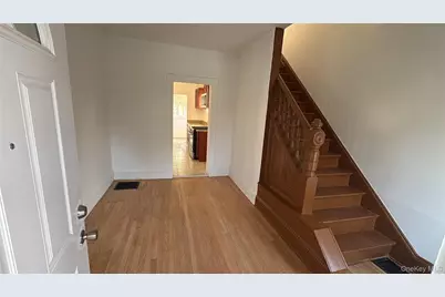 20 Benton Avenue, Middletown, NY 10940 - Photo 2
