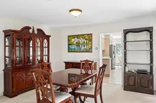 35 Cherrywood Dr, East Northport, NY 11731 - Photo 12