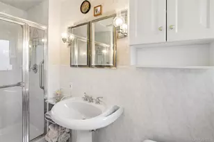 35 Cherrywood Dr, East Northport, NY 11731 - Photo 24