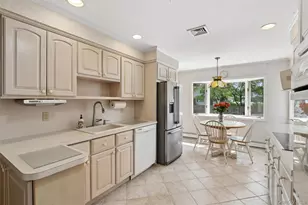 35 Cherrywood Dr, East Northport, NY 11731 - Photo 16