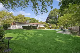 35 Cherrywood Dr, East Northport, NY 11731 - Photo 26