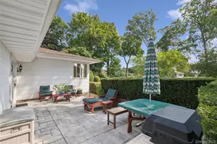 35 Cherrywood Dr, East Northport, NY 11731 - Photo 28