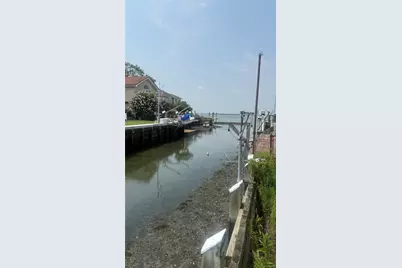 42 W 14th Road, Broad Channel, NY 11693 - Photo 12