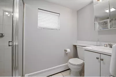 38 Briarwood Lane, Plainview, NY 11803 - Photo 20