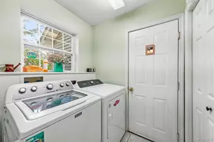 7 Pearlbush Ln, Poughkeepsie, NY 12603 - Photo 24