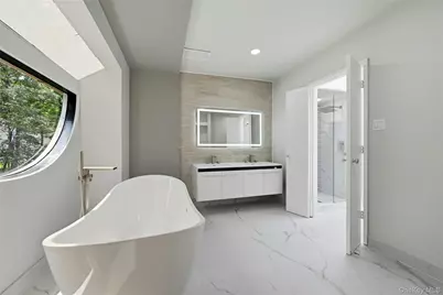 12 Lost Meadow, Port Jefferson, NY 11777 - Photo 26