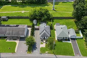 508 Michigan St, Ronkonkoma, NY 11779 - Photo 2