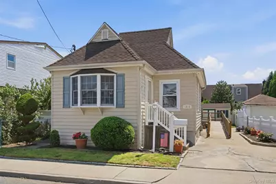 1315 Scimitar Avenue, Elmont, NY 11003 - Photo 2