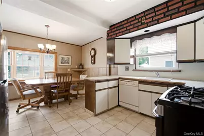 1315 Scimitar Avenue, Elmont, NY 11003 - Photo 12