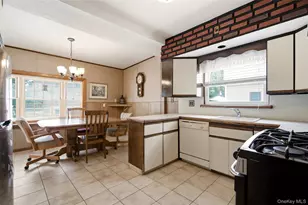 1315 Scimitar Ave, Elmont, NY 11003 - Photo 12