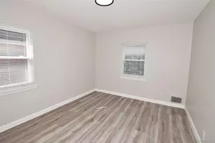 73-36 197th St, Fresh Meadows, NY 11366 - Photo 4