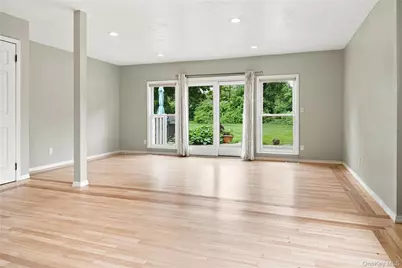 8 Manors Drive, Jericho, NY 11753 - Photo 8