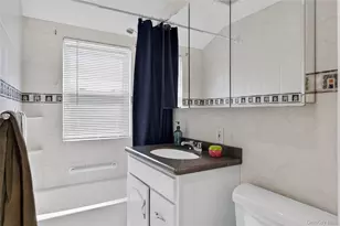 17 Shore Ave, Bayville, NY 11709 - Photo 18