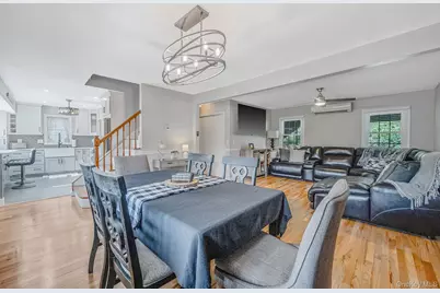 828 Strang Drive, Wantagh, NY 11793 - Photo 8