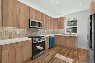 11934 145th Street, Jamaica, NY 11436 - Photo 4