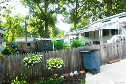 658 Sound Avenue #E-6, Calverton, NY 11933 - Photo 4