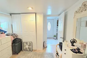 525 Riverleigh Ave, Riverhead, NY 11901 - Photo 10