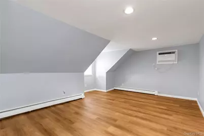 1345 Great Neck Road, Copiague, NY 11726 - Photo 2