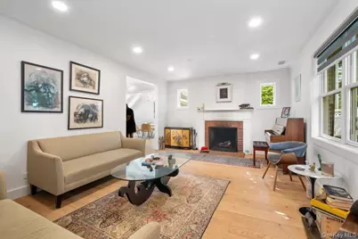 128 Glendale Road, Scarsdale, NY 10583 - Photo 10