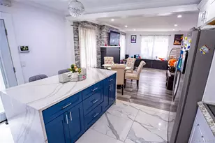 85 Cocoanut St, Central Islip, NY 11722 - Photo 8