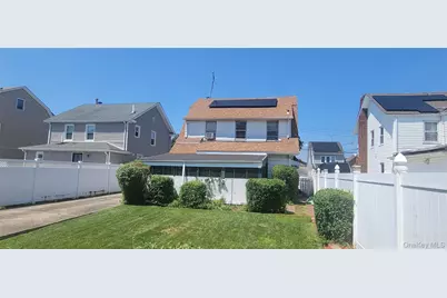 10515 220th Street, Queens Village, NY 11429 - Photo 4