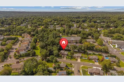 300 Ellen Place, Jericho, NY 11753 - Photo 6