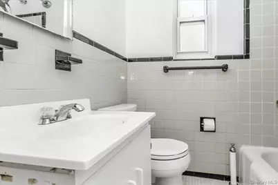 260-57 75th Avenue #2, Glen Oaks, NY 11004 - Photo 14