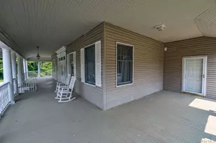 45 S Penataquit Ave, Bay Shore, NY 11706 - Photo 6