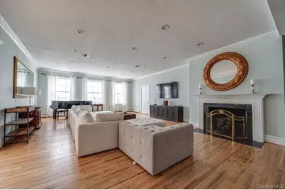 45 S Penataquit Avenue, Bay Shore, NY 11706 - Photo 16
