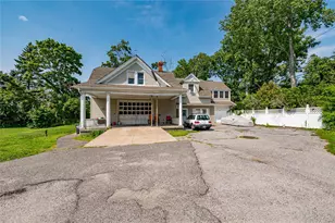 45 S Penataquit Ave, Bay Shore, NY 11706 - Photo 14