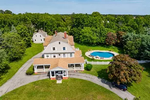 45 S Penataquit Ave, Bay Shore, NY 11706 - Photo 2