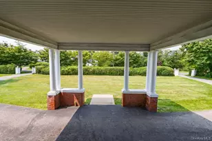 45 S Penataquit Ave, Bay Shore, NY 11706 - Photo 4