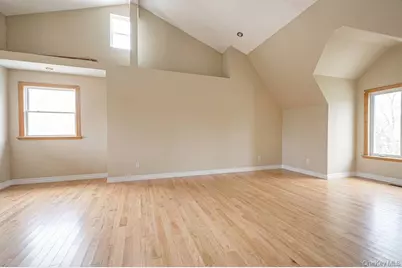 45 S Penataquit Avenue, Bay Shore, NY 11706 - Photo 34