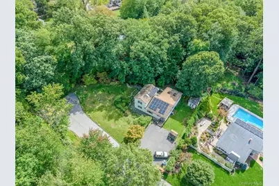 30 N Strawberry Hill Lane N, West Nyack, NY 10994 - Photo 28