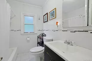 30 N Strawberry Hill Ln N, West Nyack, NY 10994 - Photo 14