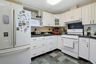 30 N Strawberry Hill Ln N, West Nyack, NY 10994 - Photo 10