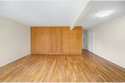 22424 Union Turnpike #4-J, Oakland Gardens, NY 11364 - Photo 4